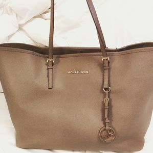 Michael Kors Open Tote (Taupe)